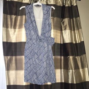 Forever 21 blue and cream patterned dress